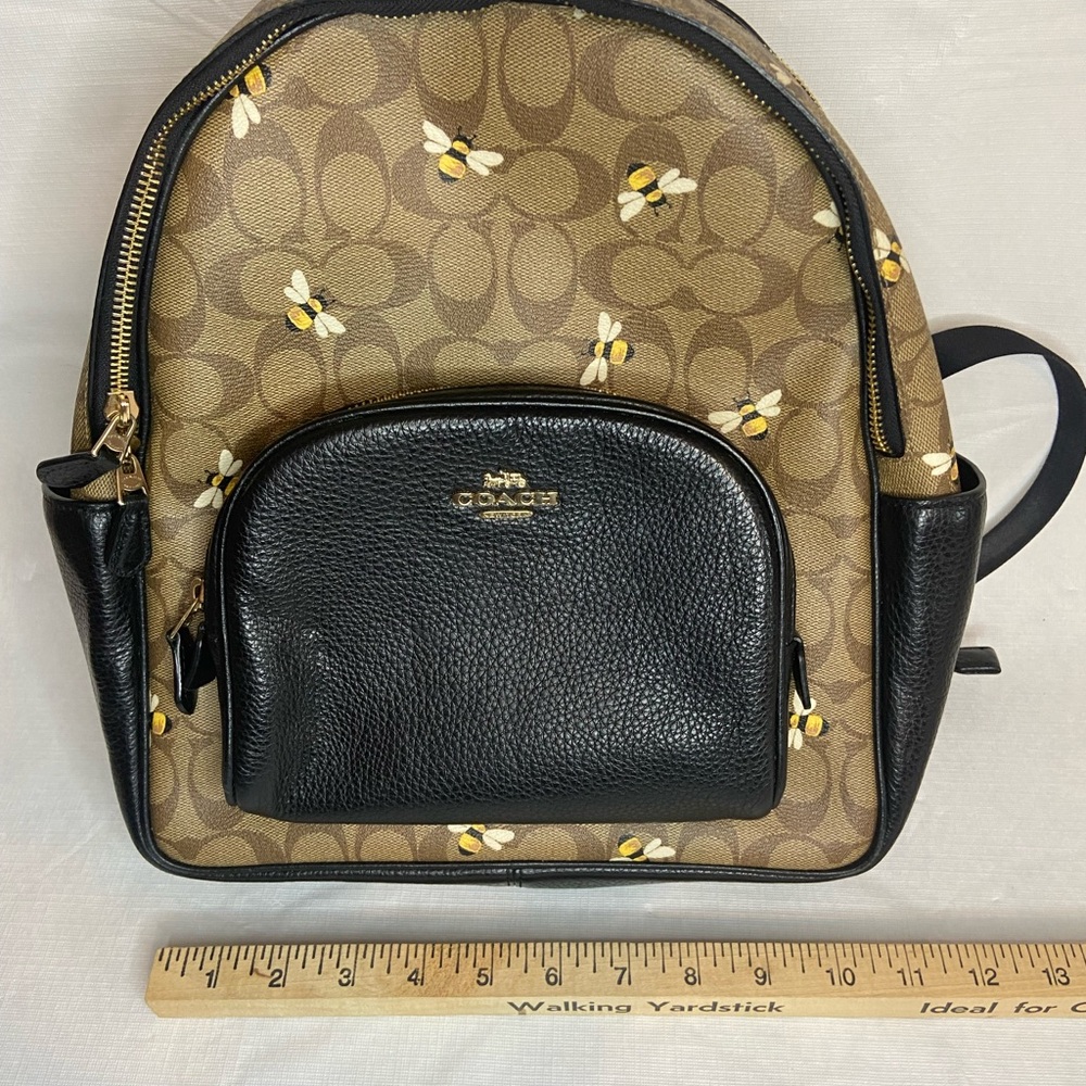 Coach Court Women's Backpack In Signature Canvas & Leather W/ Bee Print (C8592) - Picture 12 of 13